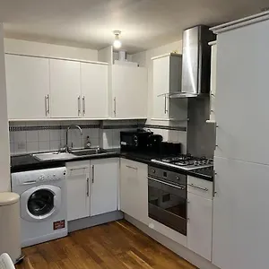 New Build 2 Bed Flat, London