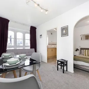 Verv Isle Of Dogs London